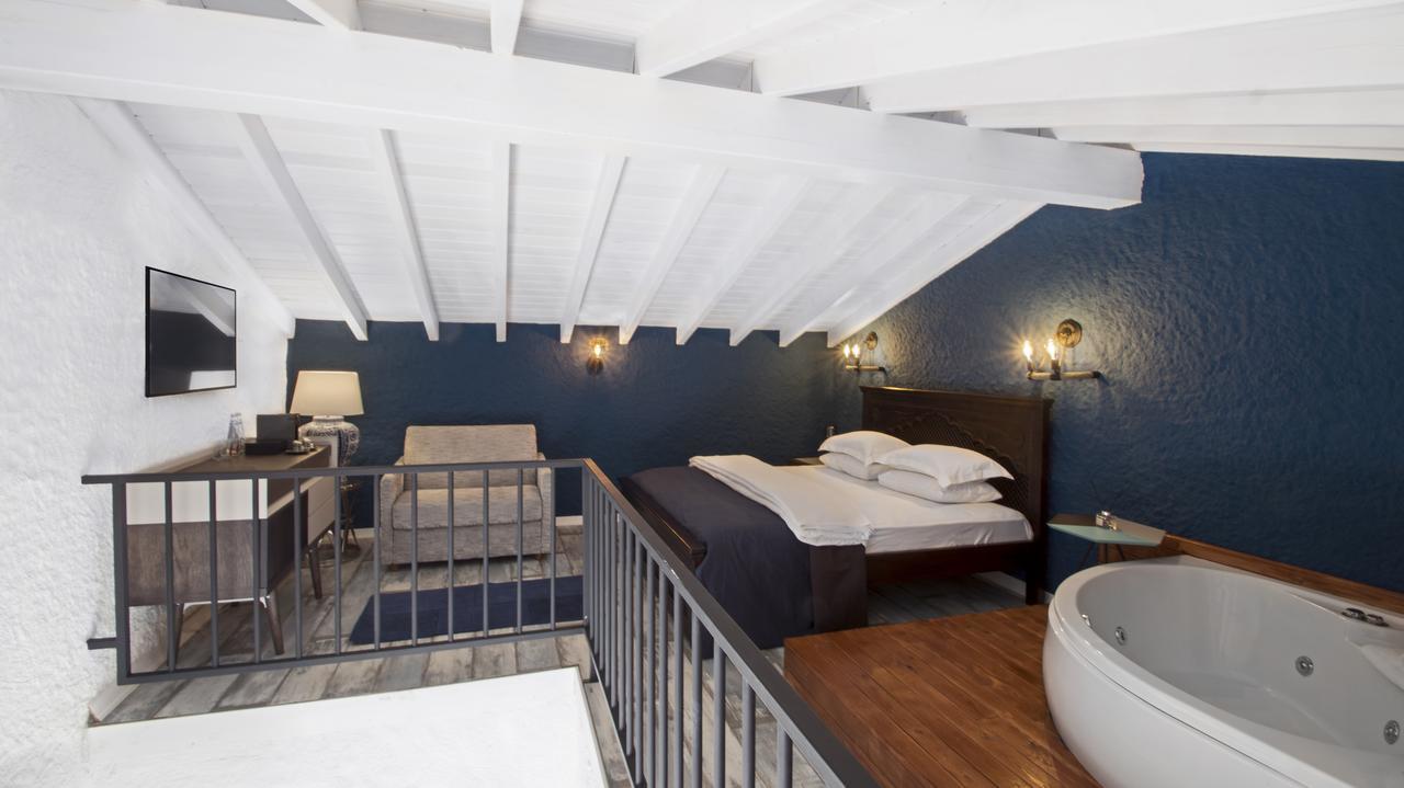 The Six Alacati Hotel Extérieur photo