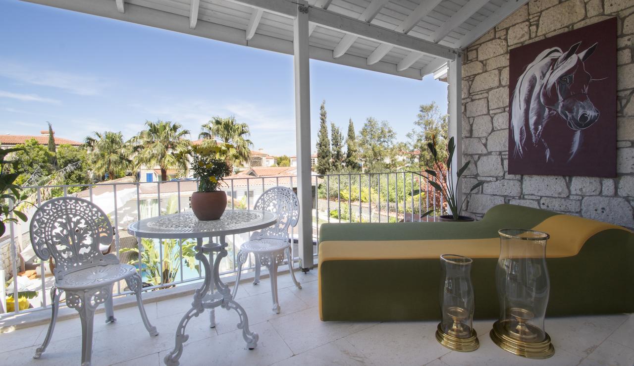 The Six Alacati Hotel Extérieur photo